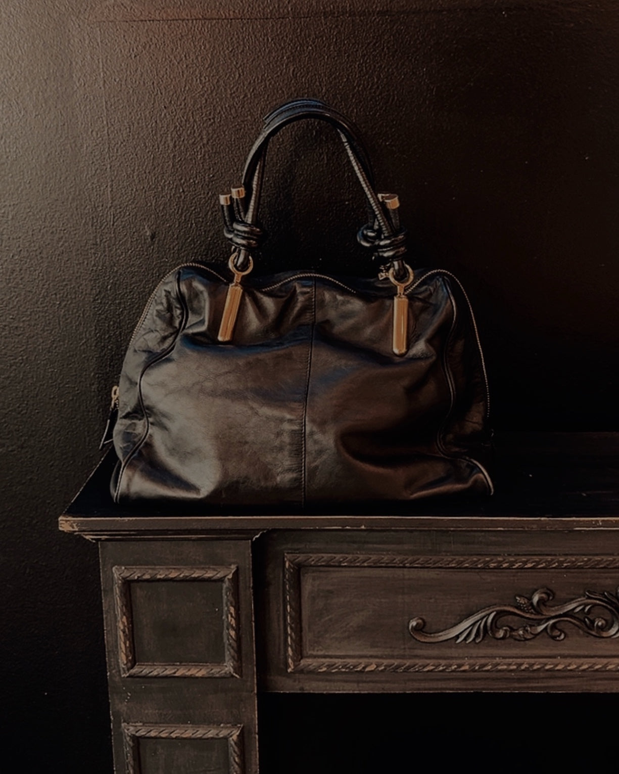 Chloé Paraty Leder Handtasche Schwarz / Gold