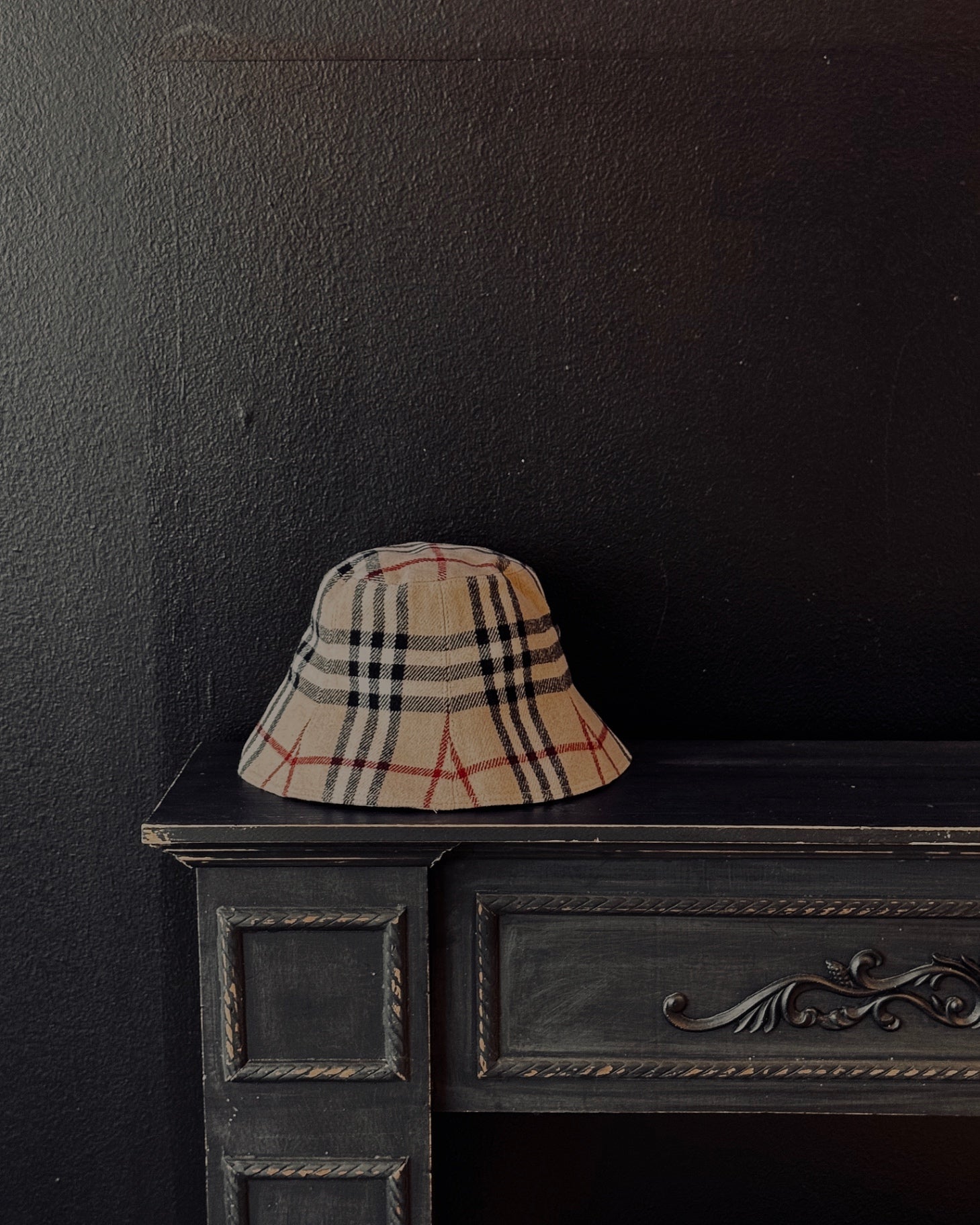 Burberry Bucket Hat beige